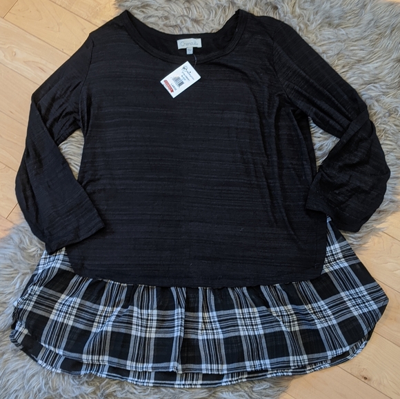 CHENAULT - plaid top. NO TAG. - Picture 2 of 7